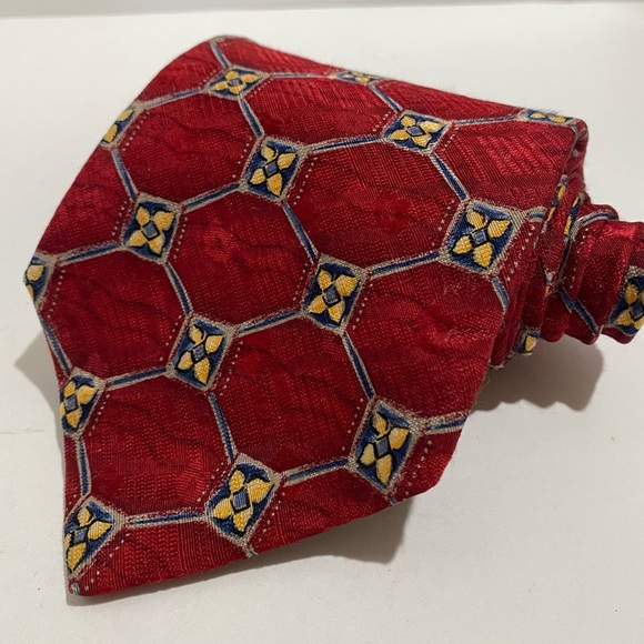 RBM Collection 100% Imported Silk Tie Red Burgundy Yellow Blue Made in USA 59" - Picture 2 of 5